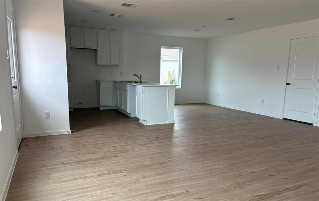 272 Laura Leigh Lane, Angleton, Texas image 12