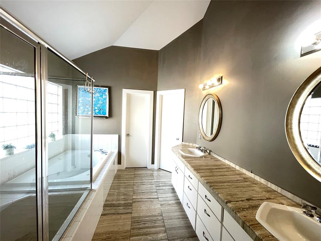 9822 Samantha Suzanne Court, Houston, Texas image 8