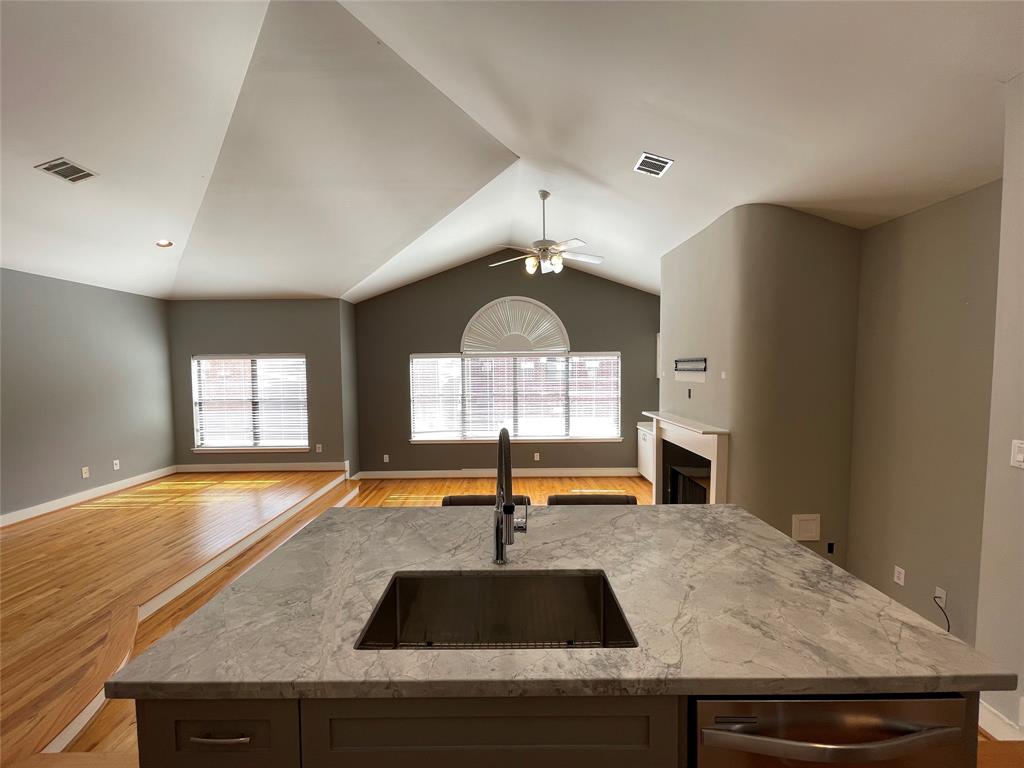 9822 Samantha Suzanne Court, Houston, Texas image 28