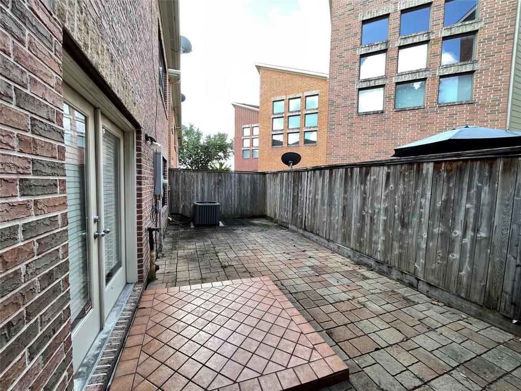 9822 Samantha Suzanne Court, Houston, Texas image 27
