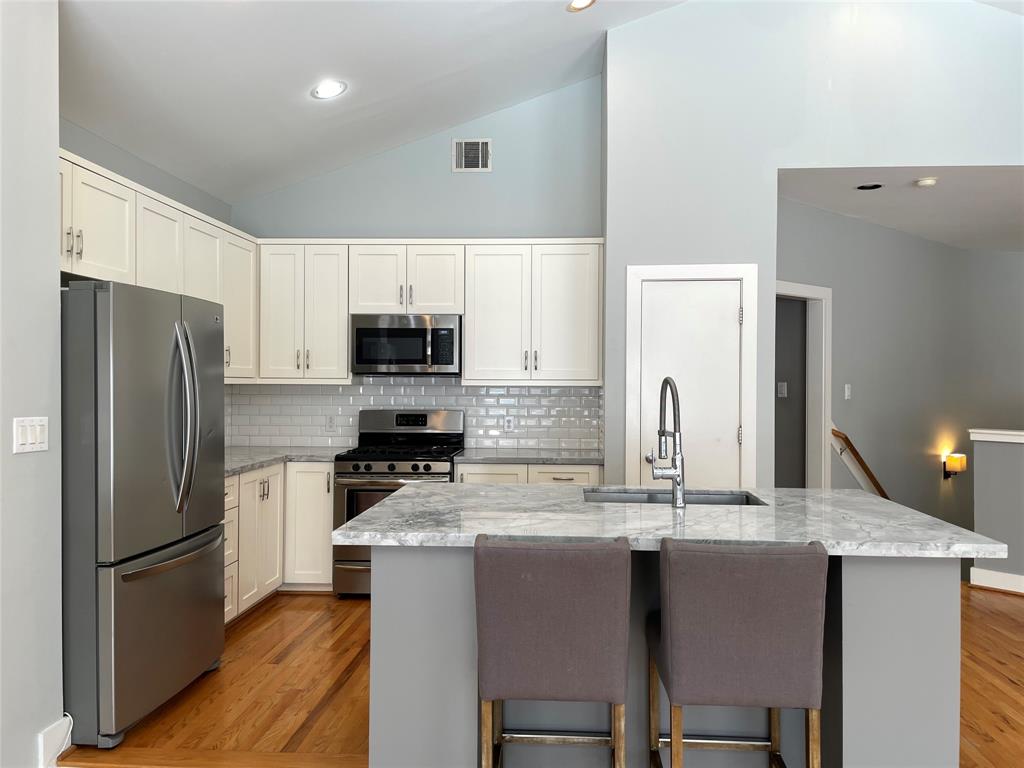 9822 Samantha Suzanne Court, Houston, Texas image 18