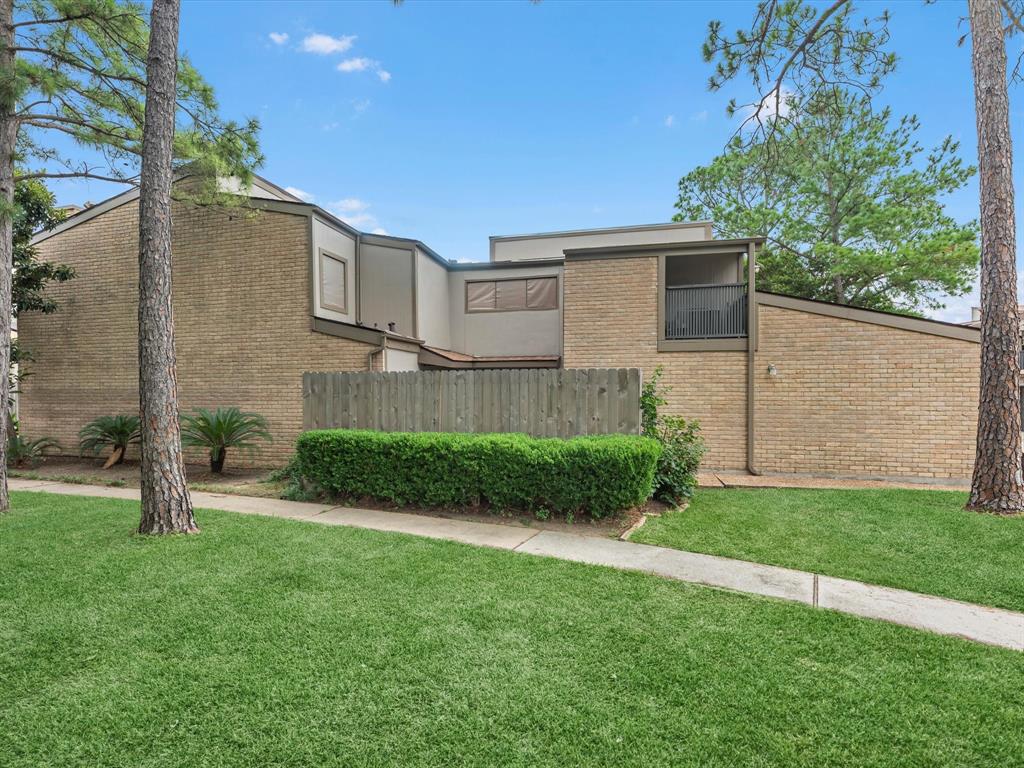 880 Tully Road 56