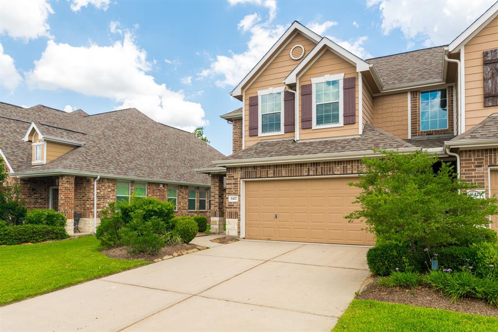 8427 Sunset Loch Drive