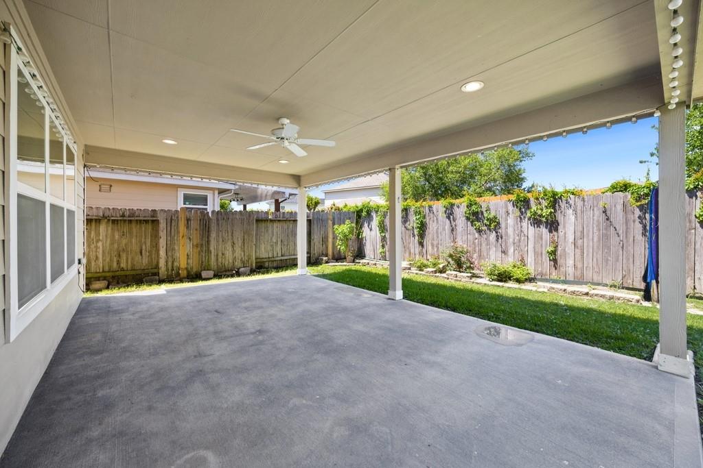 6818 Whitbourne Meadow Lane, Houston, Texas image 34