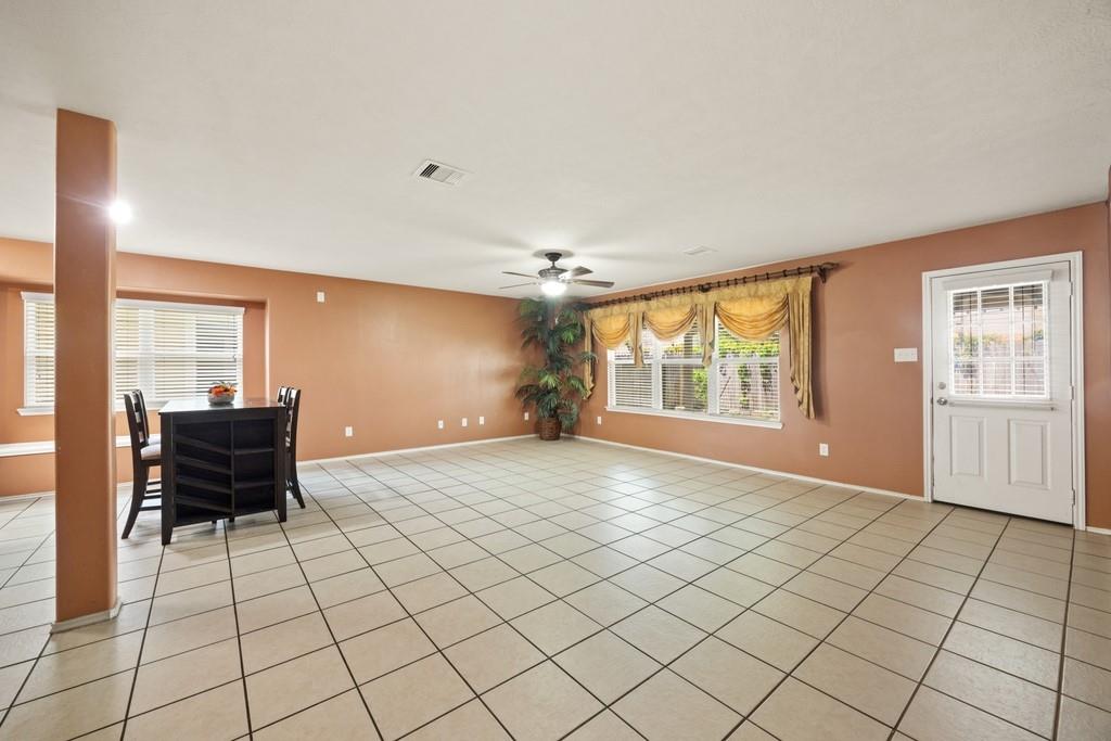 6818 Whitbourne Meadow Lane, Houston, Texas image 13