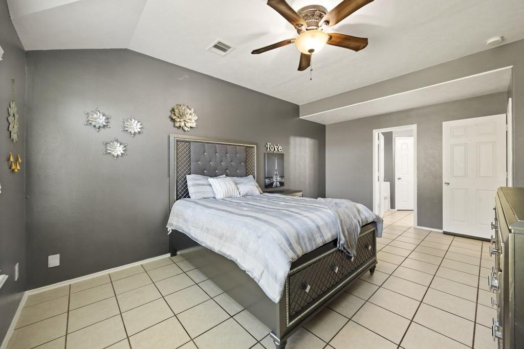 6818 Whitbourne Meadow Lane, Houston, Texas image 17