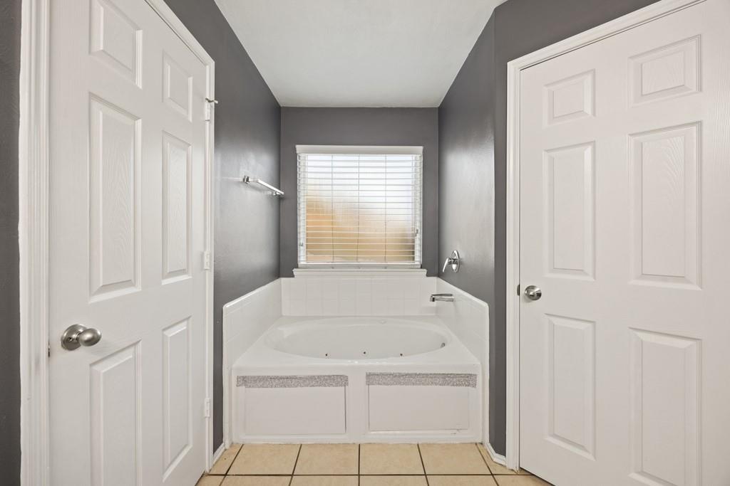 6818 Whitbourne Meadow Lane, Houston, Texas image 20