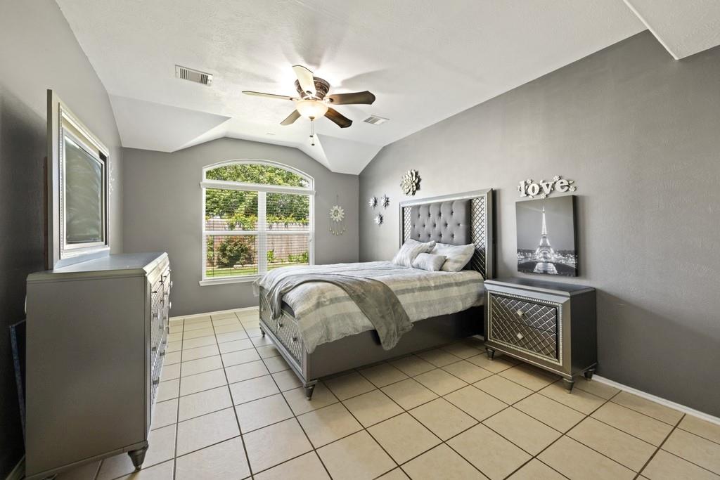 6818 Whitbourne Meadow Lane, Houston, Texas image 16
