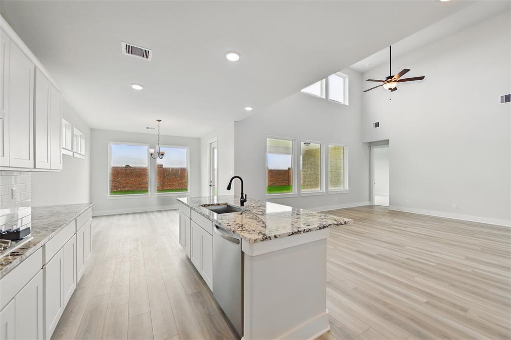 13614 Hartwell Bend Drive, Texas City, Texas image 13