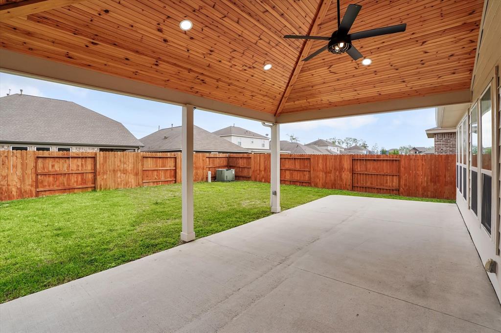 11315 Eagle Branch Drive, Humble, Texas image 41