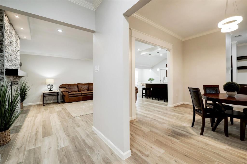 2015 Shadow Ln Lane, Richmond, Texas image 5