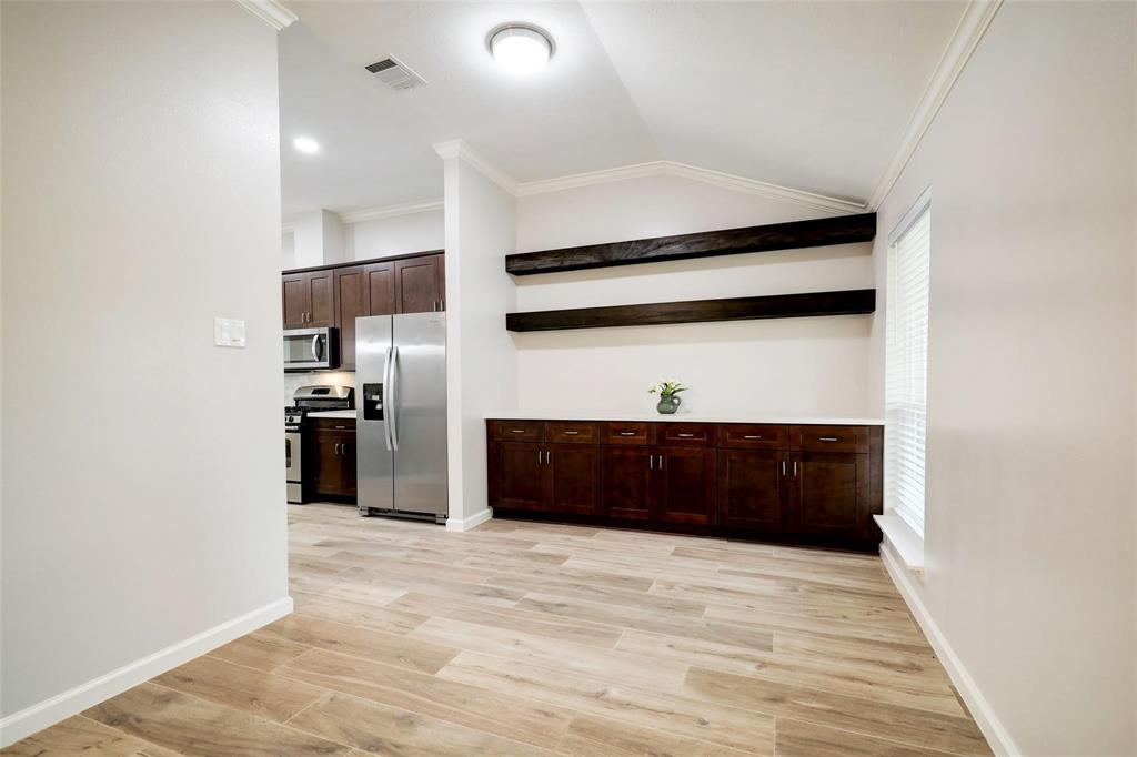 2015 Shadow Ln Lane, Richmond, Texas image 8