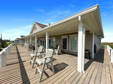 A home in Crystal Beach