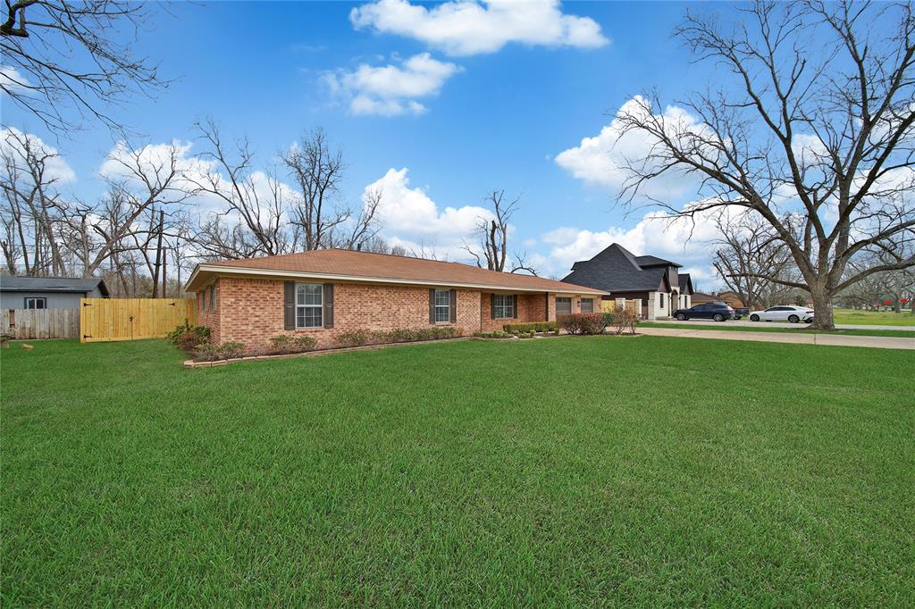 1034 Success Lane, Huffman, Texas image 4