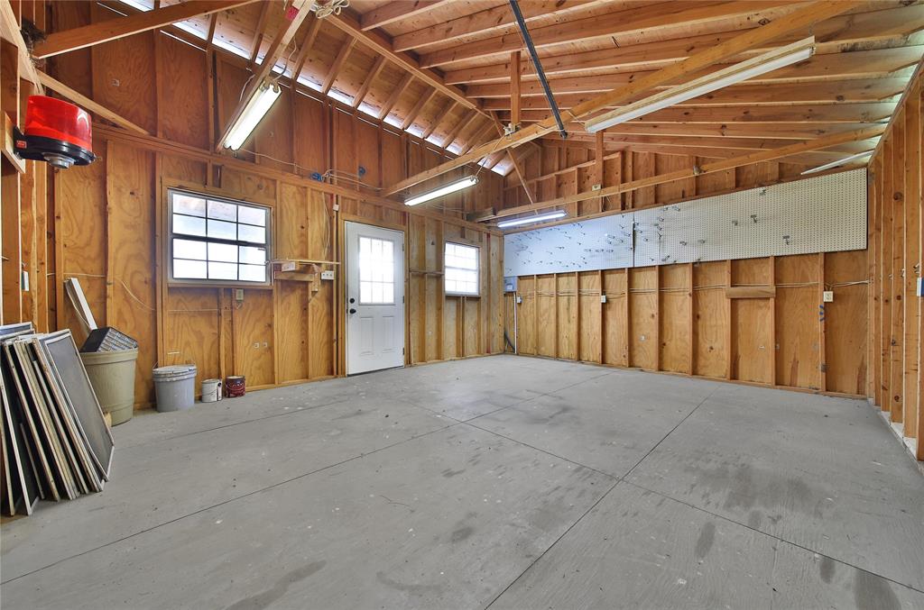 1034 Success Lane, Huffman, Texas image 33