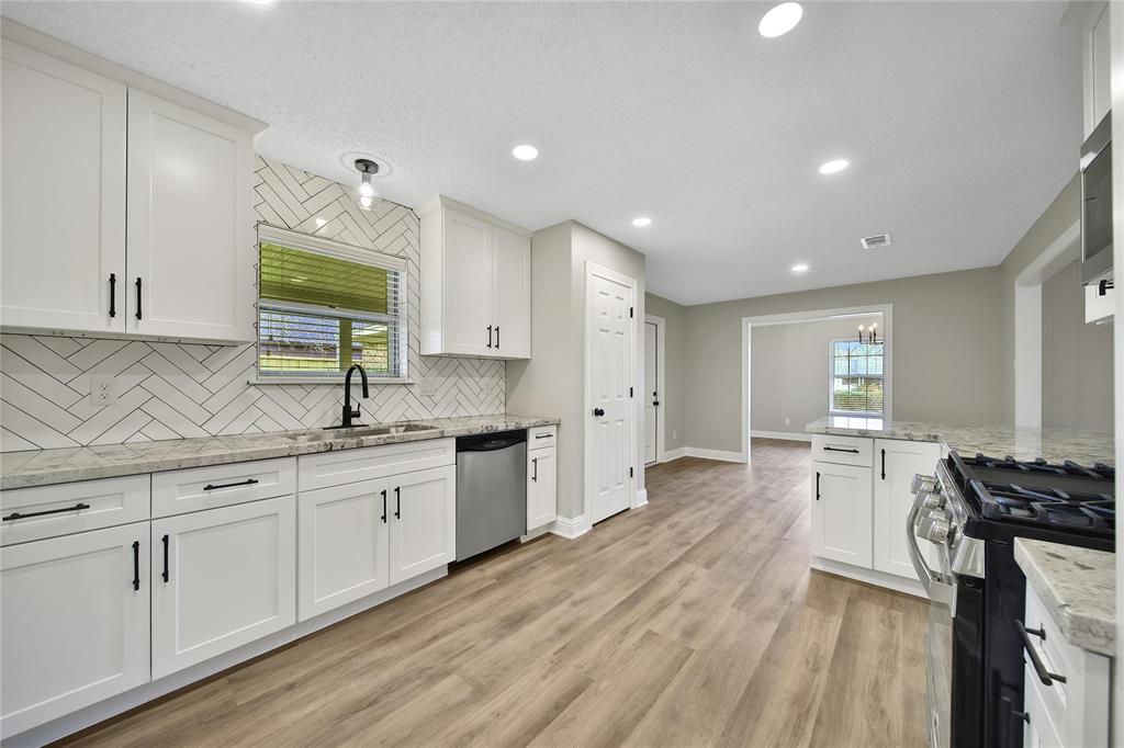 1034 Success Lane, Huffman, Texas image 9
