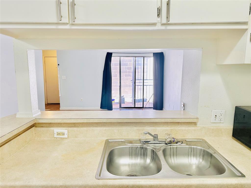 8901 S Braeswood Boulevard #208, Houston, Texas image 18