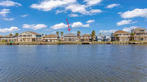 A home in Bayou Vista