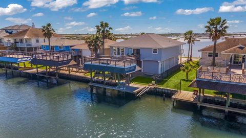 A home in Bayou Vista