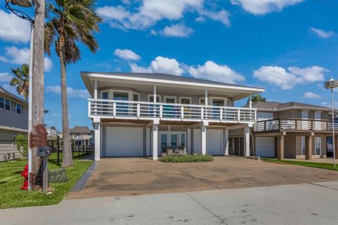 A home in Bayou Vista