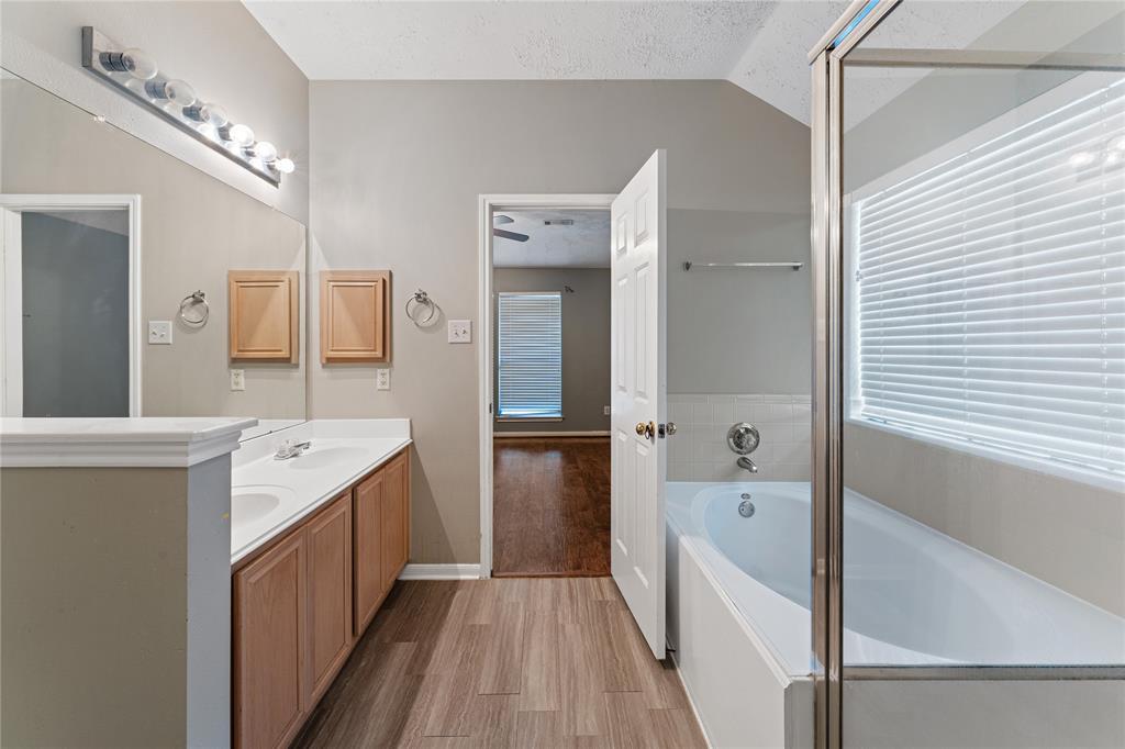 16810 Needle Ridge Court, Sugar Land, Texas image 17