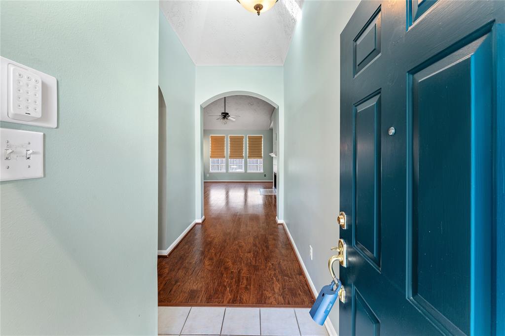 16810 Needle Ridge Court, Sugar Land, Texas image 3
