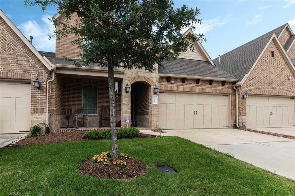 15327 Westland Gate Drive, Conroe, Texas image 3