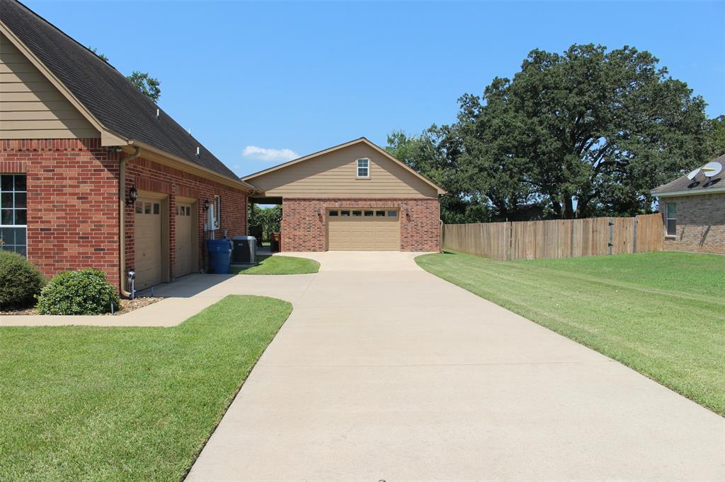 115 Lawrence Marshall Drive, Hempstead, Texas image 30