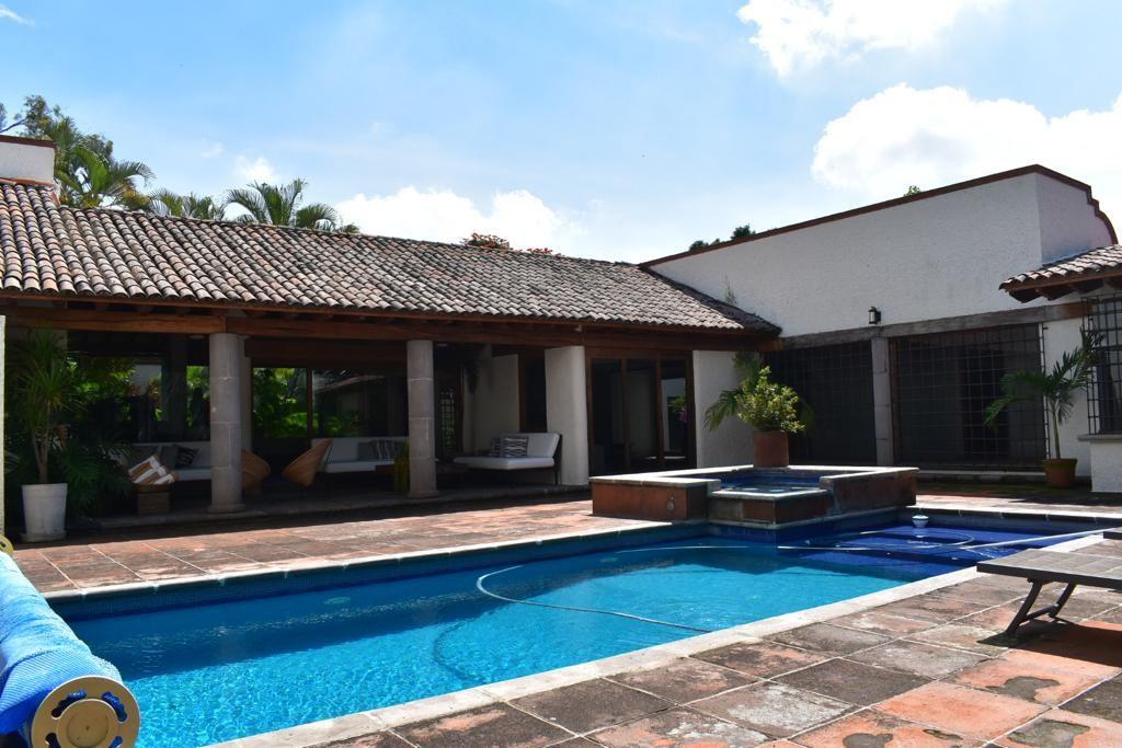 319 PRIVADA LENEROS