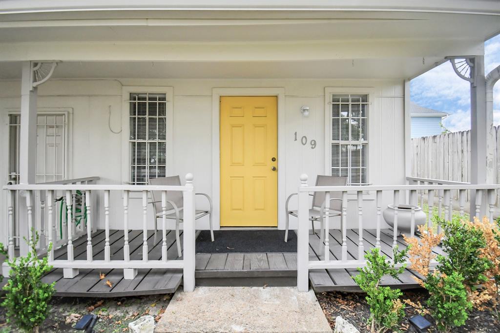 109 Amundsen Street, Houston, Texas image 3