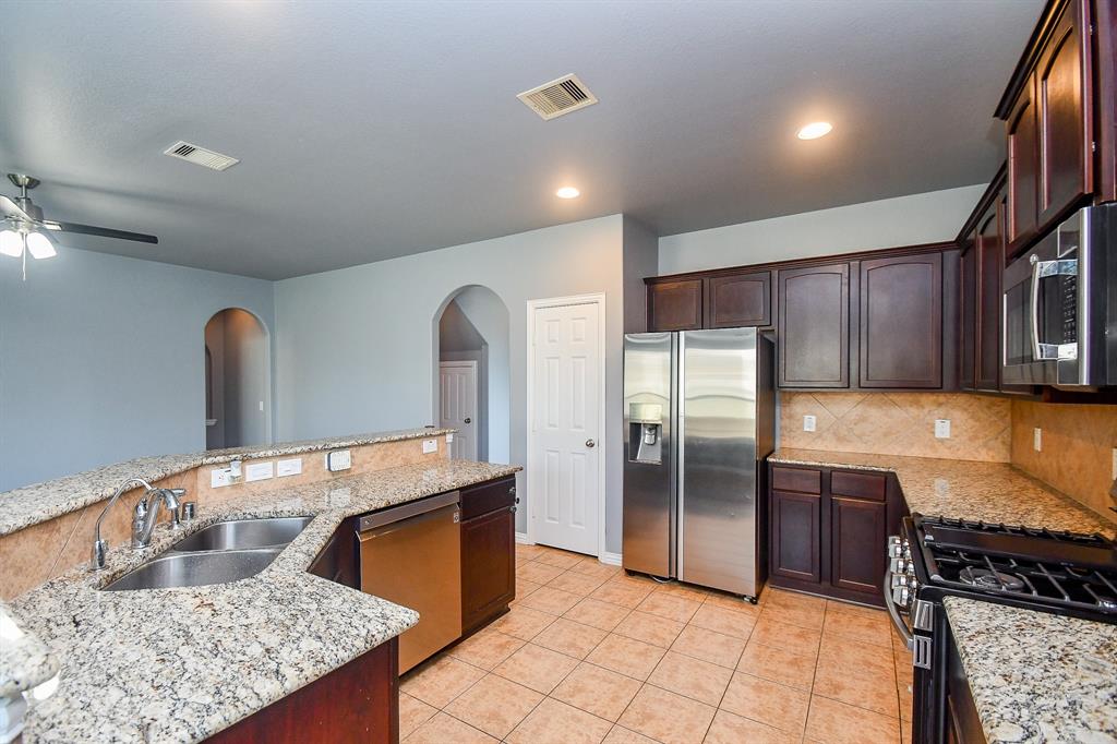 6030 Mystic Berry Drive, Katy, Texas image 16