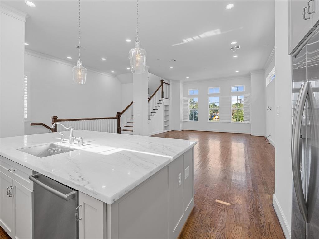 1110 W 12th Street, Houston, Texas image 8