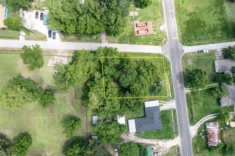 Photo of 0 W Cormier - 000 Street, Ames, TX 77575 (MLS # 95480294)