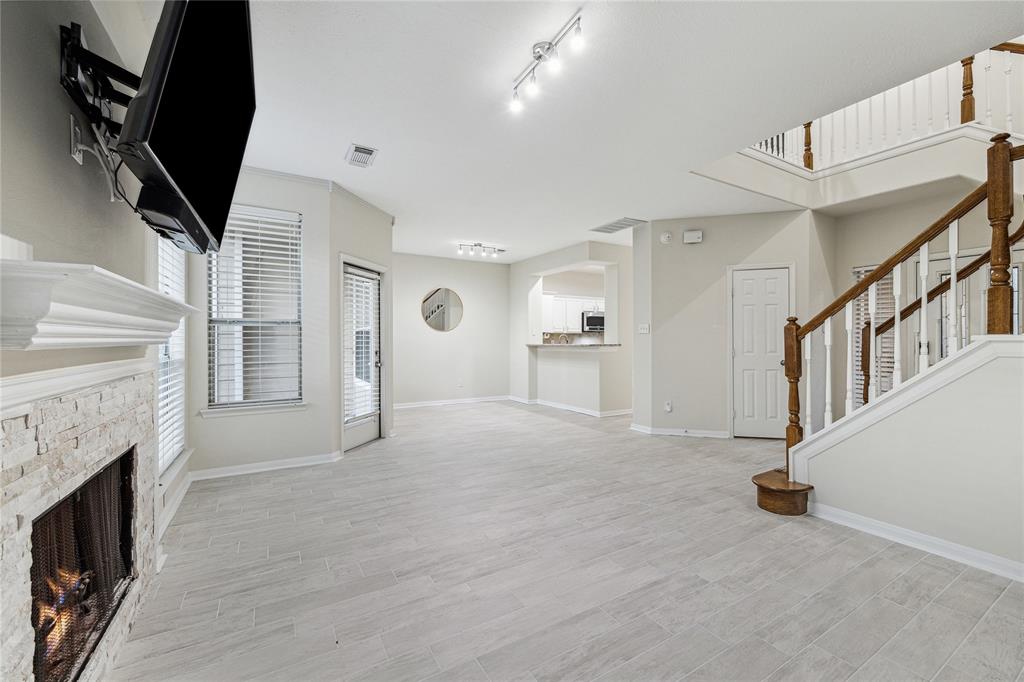 43 S Avonlea Circle, The Woodlands, Texas image 8