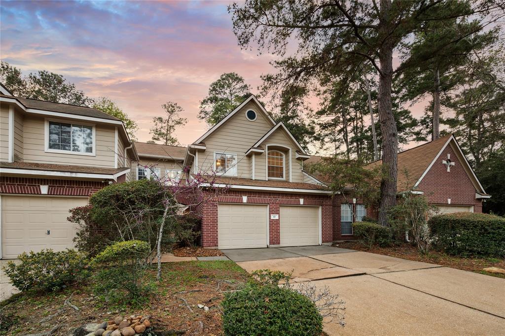 43 S Avonlea Circle, The Woodlands, Texas image 2