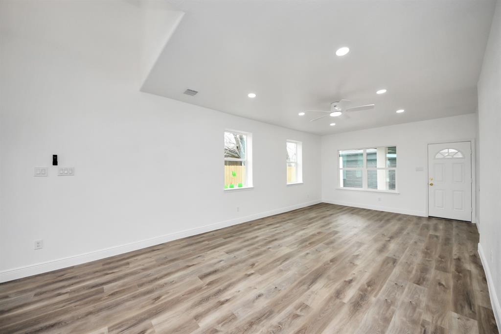 1313 Avenue G, South Houston, Texas image 6
