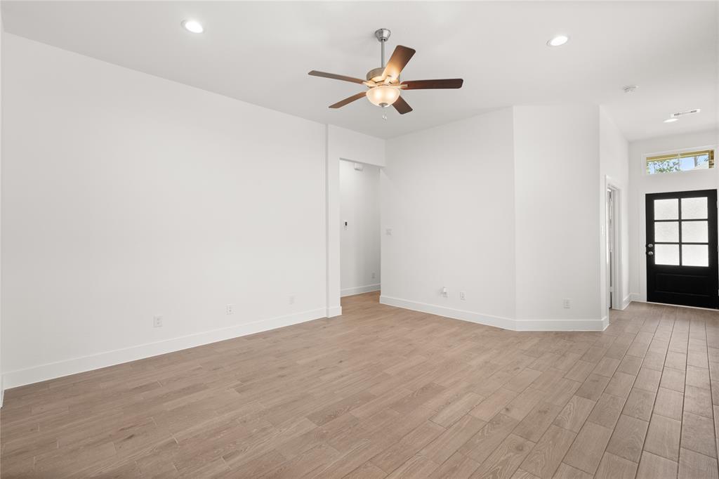 115 Sea Foam Court, Willis, Texas image 7
