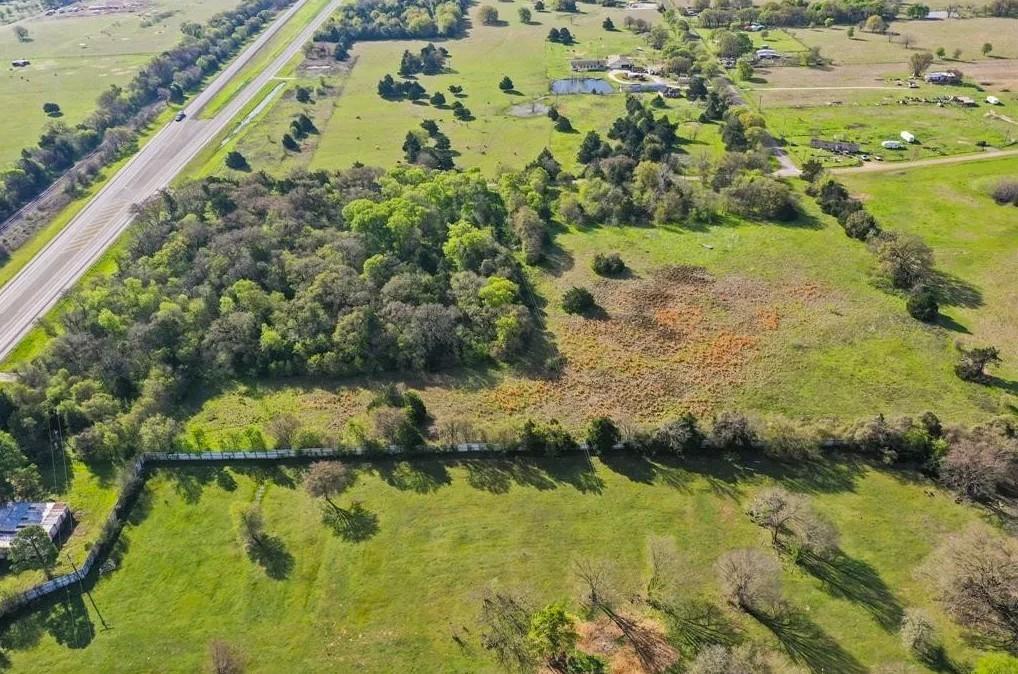 Coopers Lane, Calvert, Texas image 2