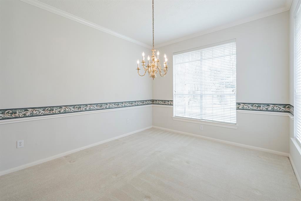 14 Devon Mill Place, The Woodlands, Texas image 8
