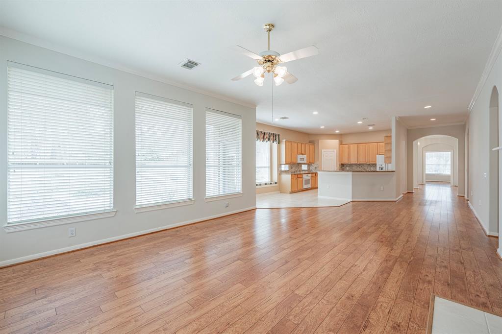 14 Devon Mill Place, The Woodlands, Texas image 14