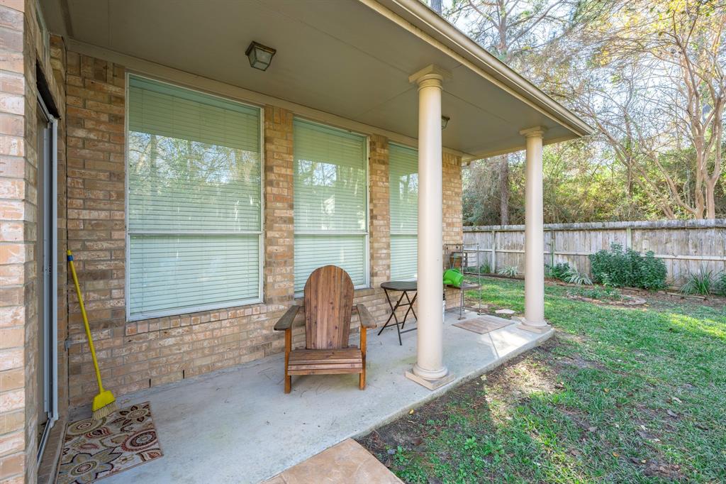 14 Devon Mill Place, The Woodlands, Texas image 32