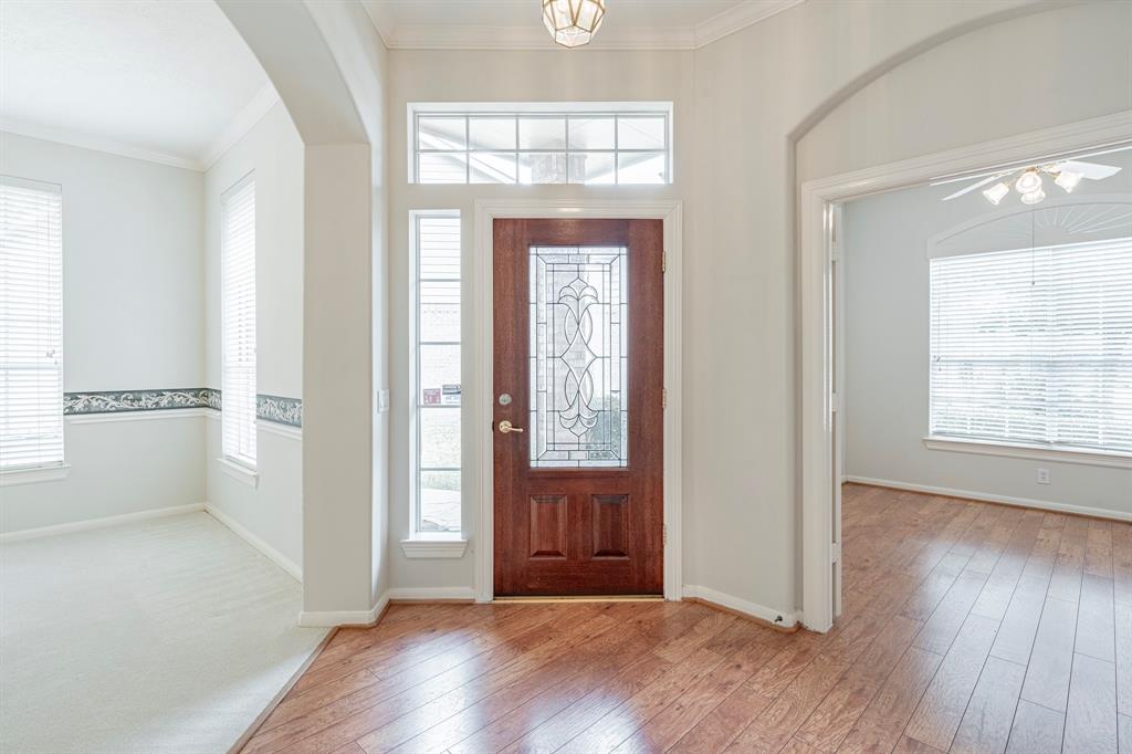 14 Devon Mill Place, The Woodlands, Texas image 6