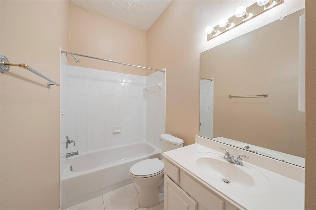 14 Devon Mill Place, The Woodlands, Texas image 29