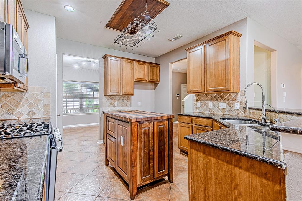 7507 Trail Hollow