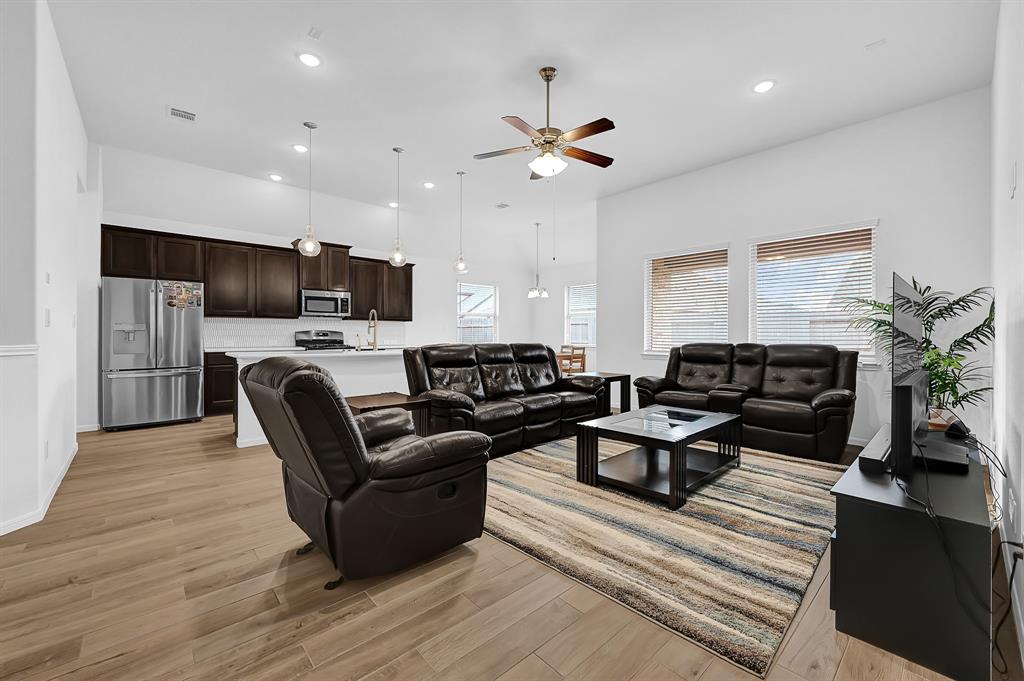 5811 Ashland Lane
