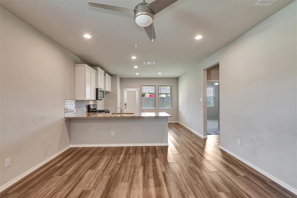 9244 Inland Leather Lane, Conroe, Texas image 10