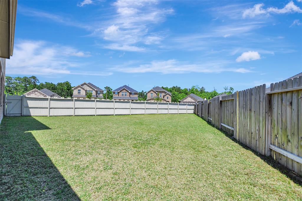 9244 Inland Leather Lane, Conroe, Texas image 39