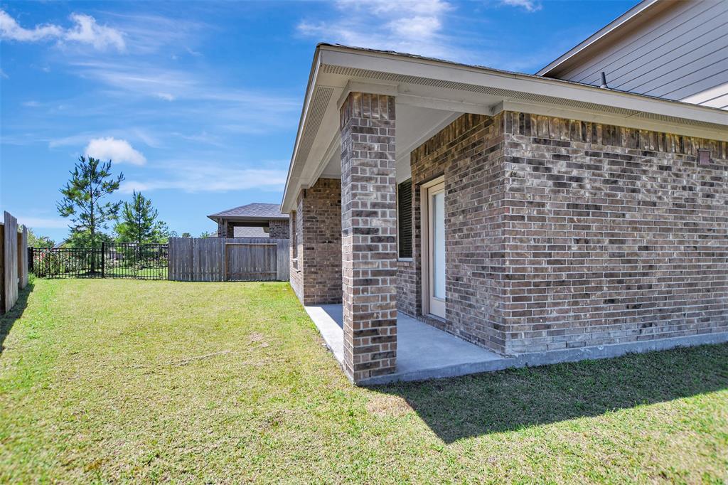 9244 Inland Leather Lane, Conroe, Texas image 36