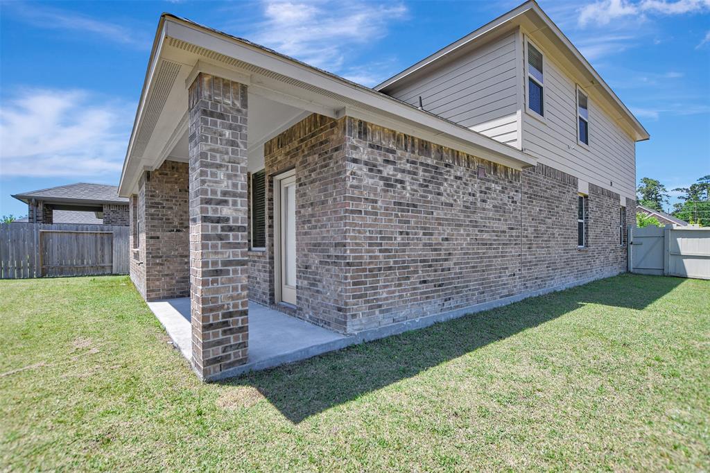 9244 Inland Leather Lane, Conroe, Texas image 37