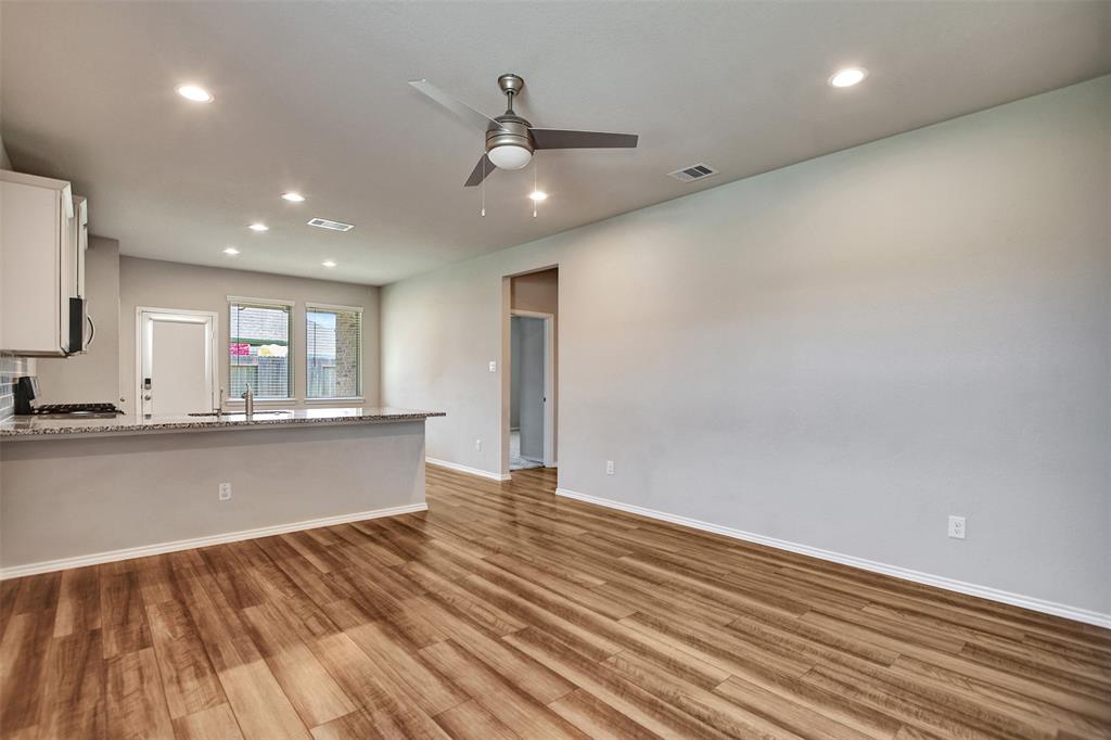 9244 Inland Leather Lane, Conroe, Texas image 9